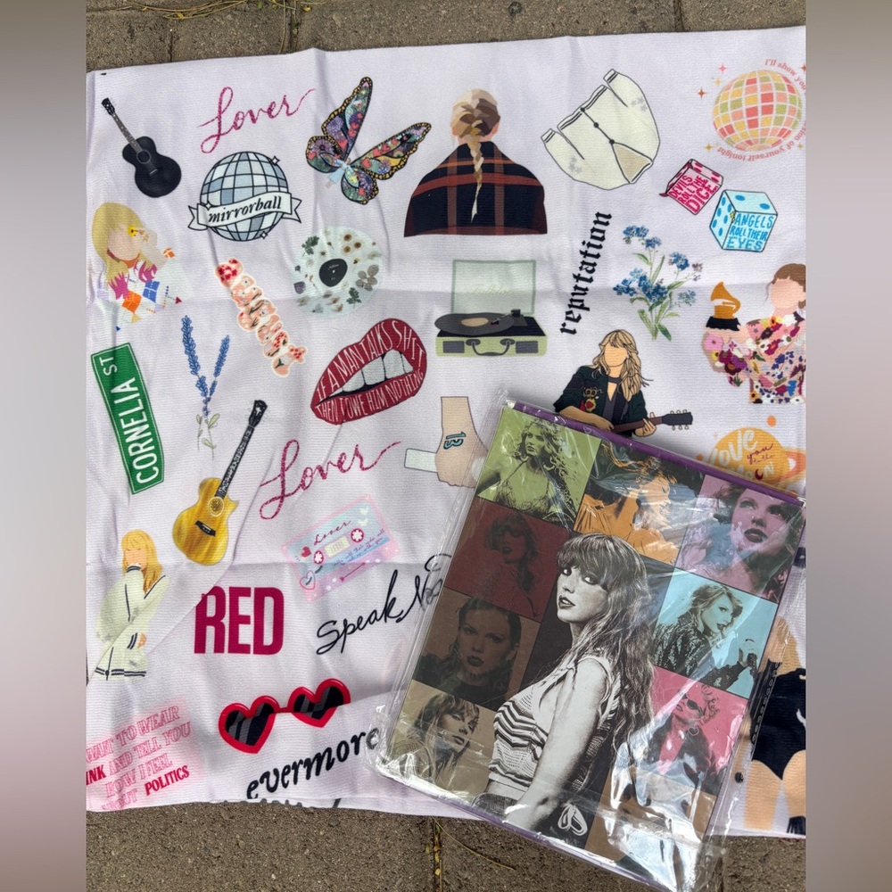 Taylor Swift Bracelet Kit With Charms Kit New And New Pillowcase 20$